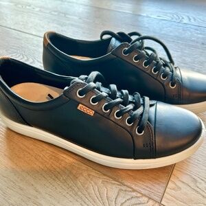 Ecco Soft 7 Leather Sneaker NWOT